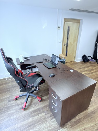 Executive shaped office desk - l-shaped,