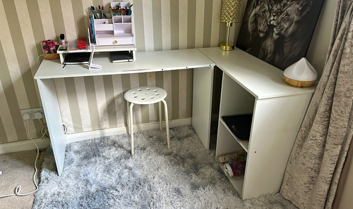 White shaped corner computer - white,