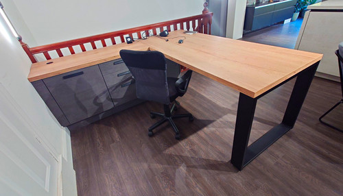 Shaped executive desk medium - l-shaped,